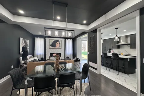 65 Murray Leonard Lane, East Gwillimbury, ON L9N 0Z5