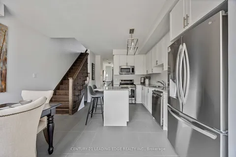 525 White's Hill Ave, Markham, ON L6B 1N9