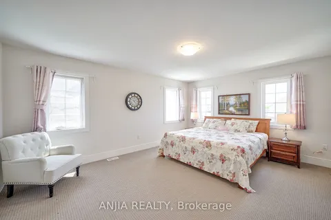 1 Bruce Welch Ave, Georgina, ON L4P 0J1