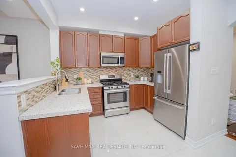 55 Ostrovsky Rd, Vaughan, ON L4H 0V9