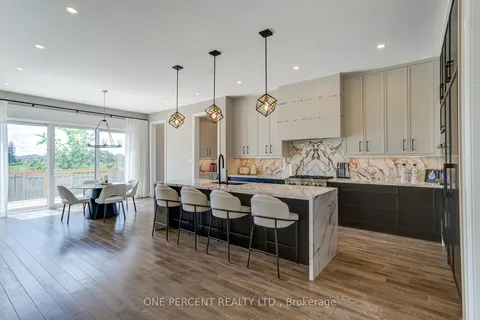 178 Faust Rdge, Vaughan, ON L4H 4S9