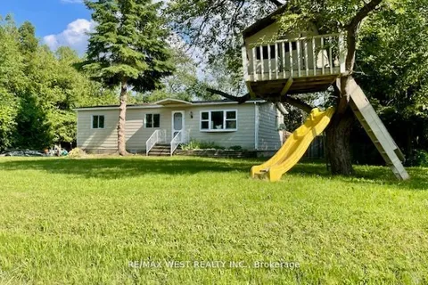 1081 Fern Rd, Innisfil, ON L0L 1C0