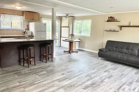 1081 Fern Rd, Innisfil, ON L0L 1C0