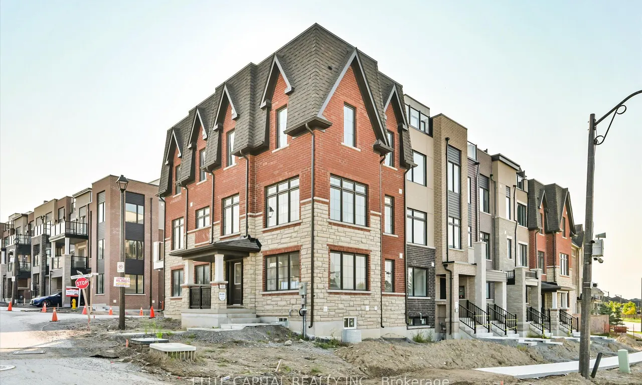 105 Yorkton Blvd, Markham, ON L6C 3L7