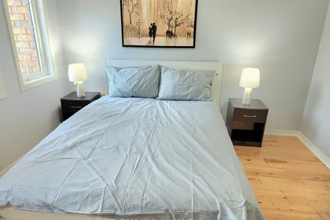 143 King William Cres, Richmond Hill, ON L4B 4P4