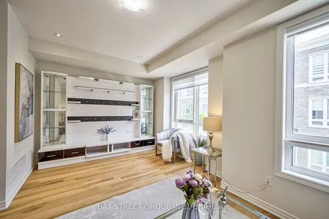86 Chicago Lane, Markham, ON L6E 0V6