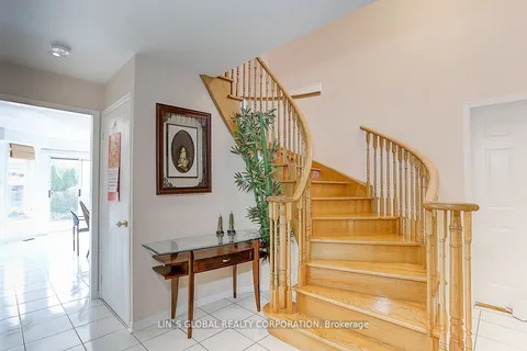 83 Gillingham Ave, Markham, ON L3S 3R6