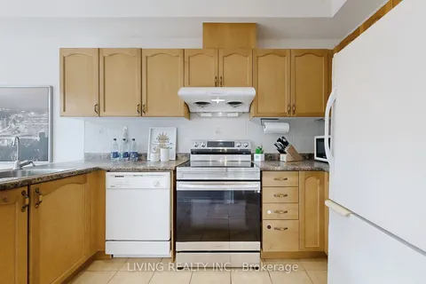 37 Venture Ave, Richmond Hill, ON L4S 2P2