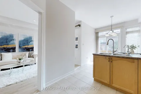 37 Venture Ave, Richmond Hill, ON L4S 2P2