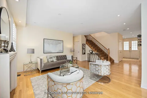 48 Farmhouse Cres, Richmond Hill, ON L4E 0M1