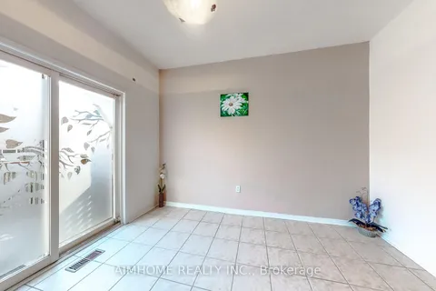 27 Novella Rd, Vaughan, ON L4K 5J8