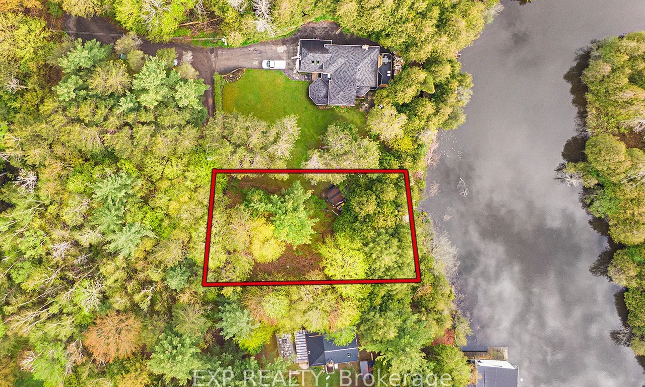 17 Memory Lane, Georgina, ON L0E 1N0