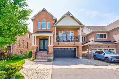 816 Millard St, Whitchurch-Stouffville, ON L4A 0B6