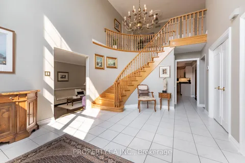 76 Wigwoss Dr, Vaughan, ON L4L 2R1