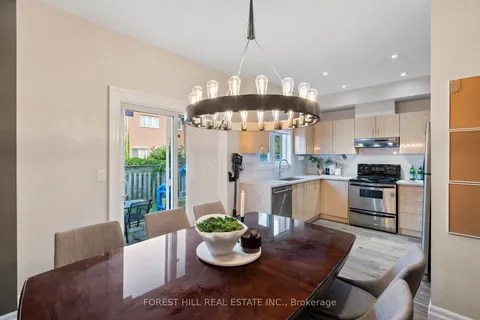 70 Daniel Reaman Cres, Vaughan, ON L4J 8V1