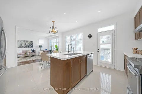 30 Rothwell St, Aurora, ON L4G 0V6