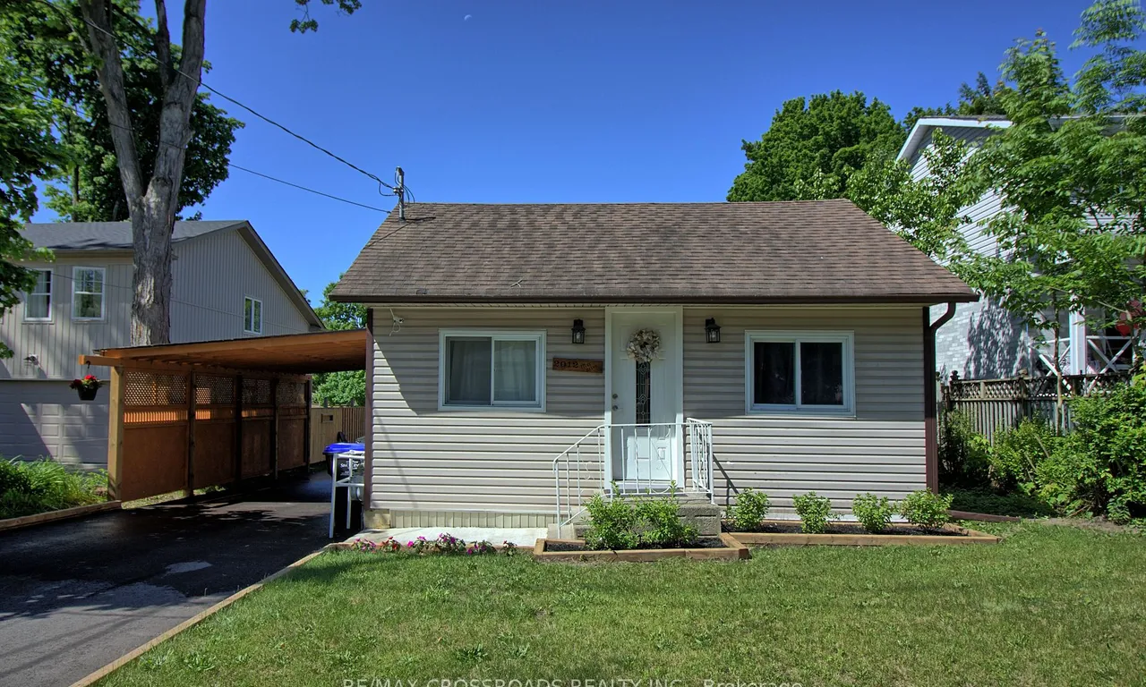 2012 lilac Dr, Innisfil, ON L9S 1Y9