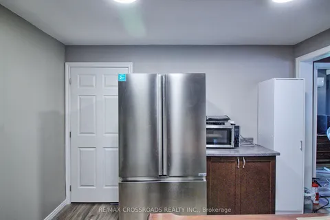 2012 lilac Dr, Innisfil, ON L9S 1Y9