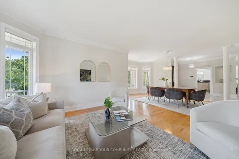 250 Sunset Rdge, Vaughan, ON L4H 1Z7