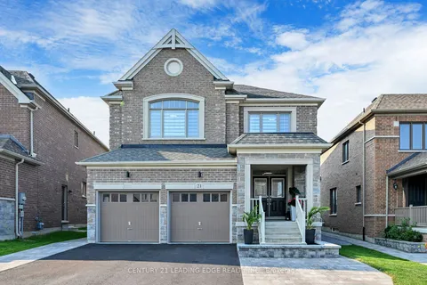 21 LARKFIELD Cres, East Gwillimbury, ON L9N 0P7