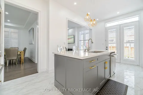 66 Canard Dr, Vaughan, ON L4H 5C4