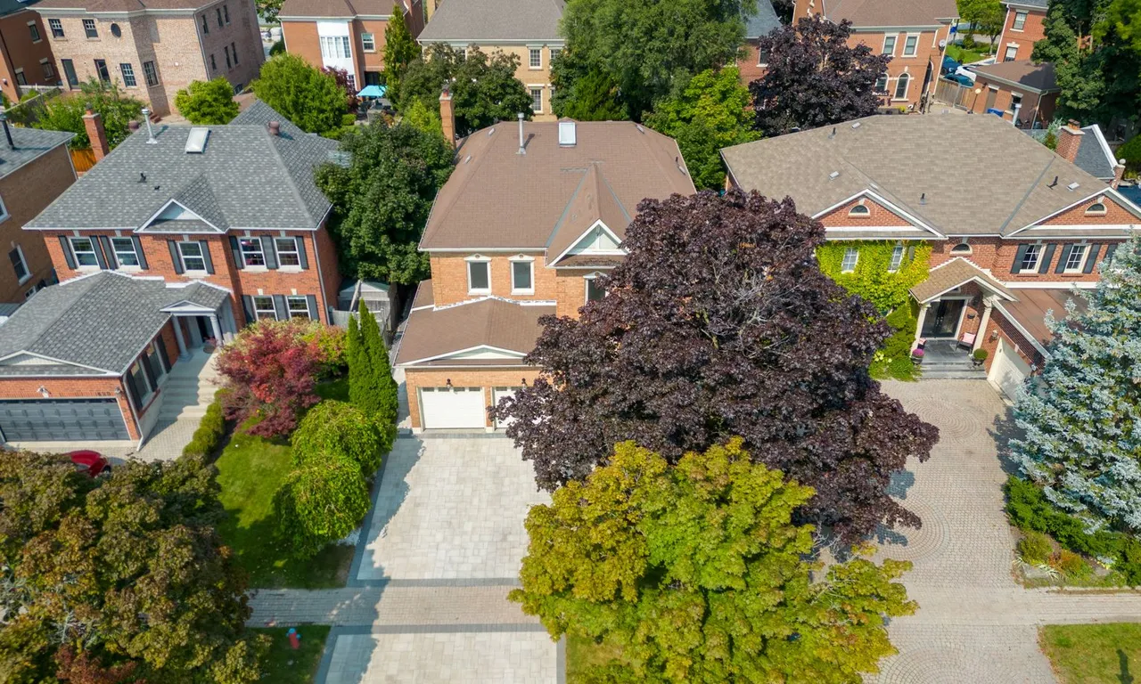 423 Mill St, Richmond Hill, ON L4C 7X4