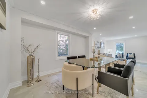 423 Mill St, Richmond Hill, ON L4C 7X4