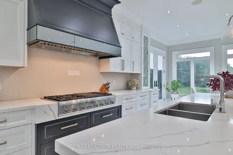 260 Churchill Ave, King, ON L7B 0G9