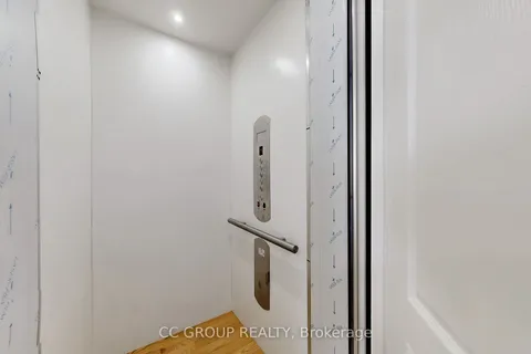 24 William Saville St, Markham, ON L3R 9S3