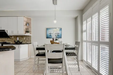 45 Starwood Rd, Vaughan, ON L4J 9C9