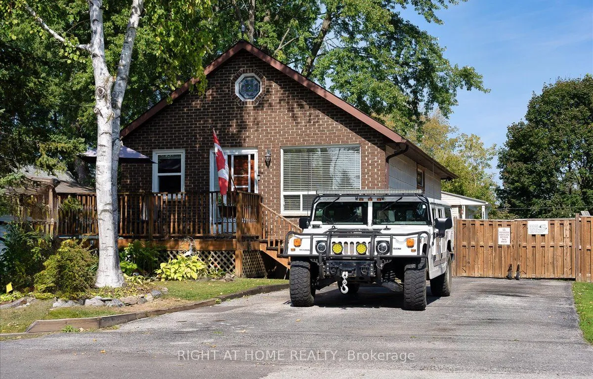 326 Tampa Dr, Georgina, ON L4P 3A4