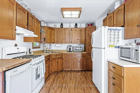 326 Tampa Dr, Georgina, ON L4P 3A4