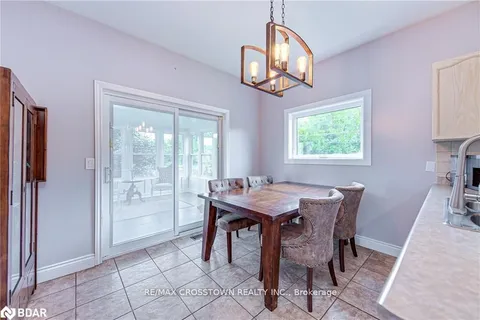 1104 Alfred St, Innisfil, ON L0L 1C0