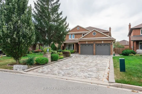 35 Cristina Cres, Vaughan, ON L4L 7X1