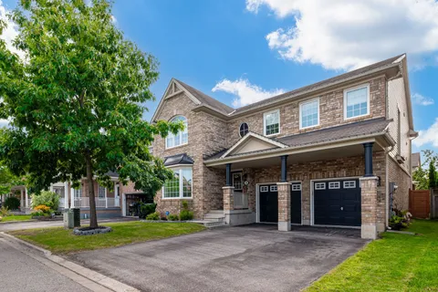20 Kidd Cres, New Tecumseth, ON L9R 0C8