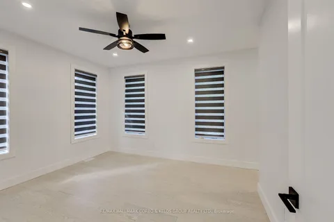 2041 Lilac Dr, Innisfil, ON L9S 1Y9