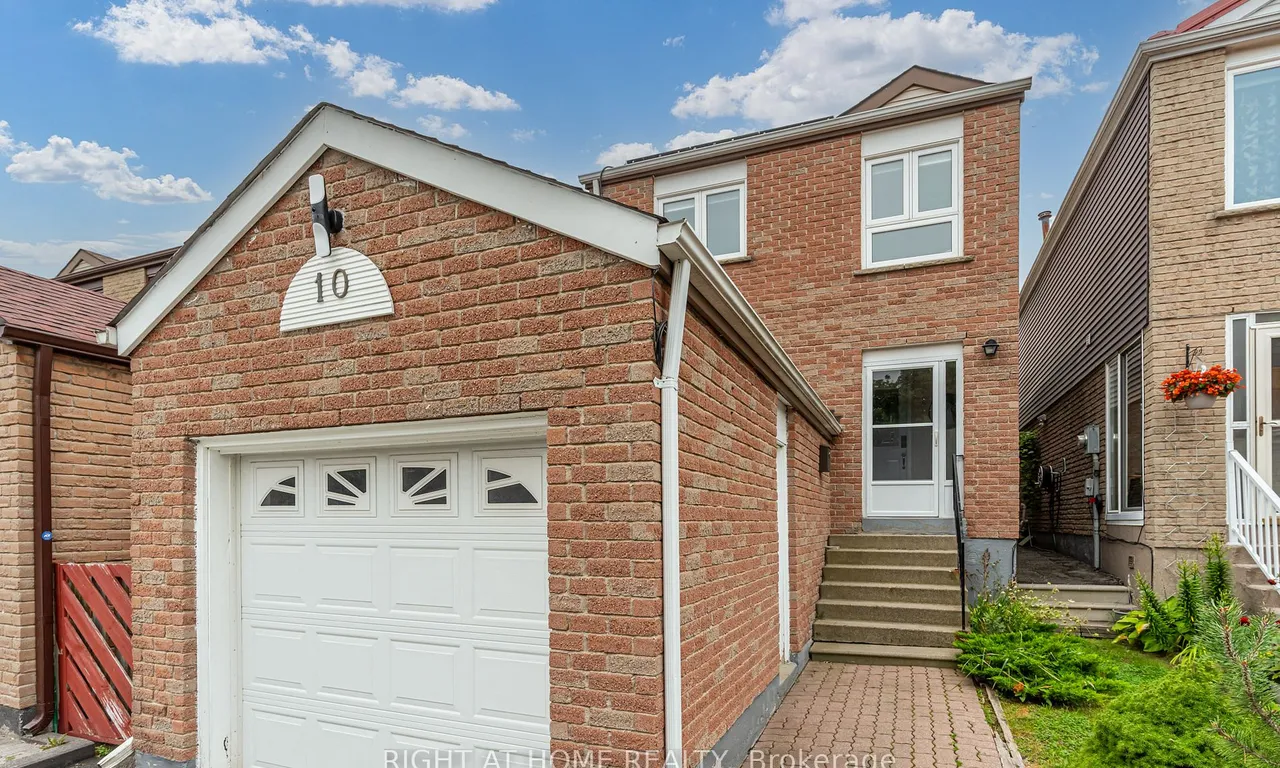 10 Capilano Crt, Vaughan, ON L4K 1L2