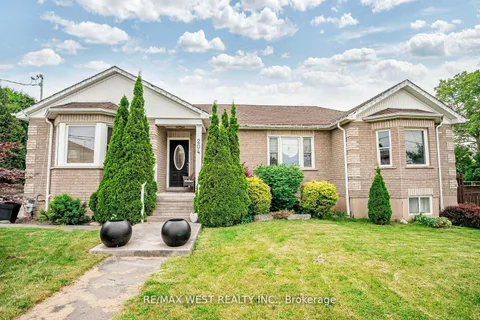 204 Simcoe Rd, Bradford West Gwillimbury, ON L3Z 1Y9