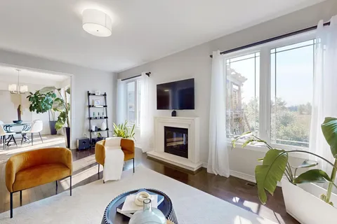 25 Heather Dr, Richmond Hill, ON L4E 0N3