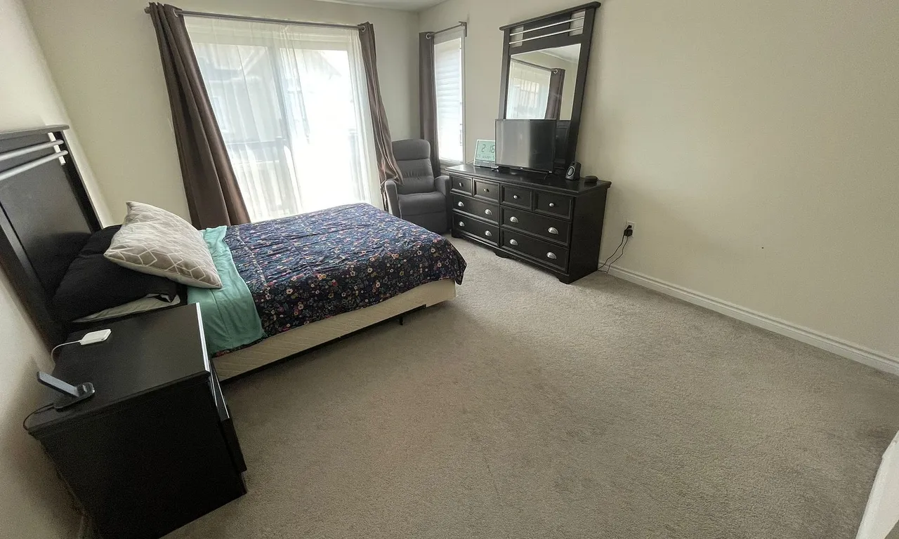 Condo Townhouse living room at 21 Frederick Wilson Ave Markham