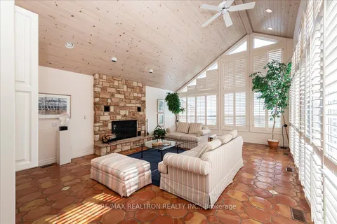 1373 Maple Rd, Innisfil, ON L0L 1C0