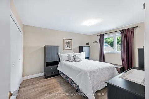 9 King St, East Gwillimbury, ON L0G 1M0