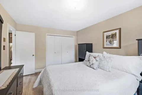 9 King St, East Gwillimbury, ON L0G 1M0