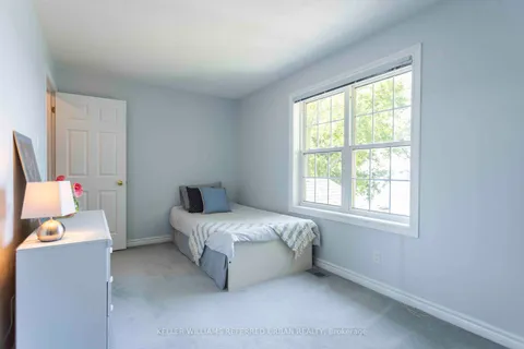 259 Pleasant Blvd, Georgina, ON L4P 2S7