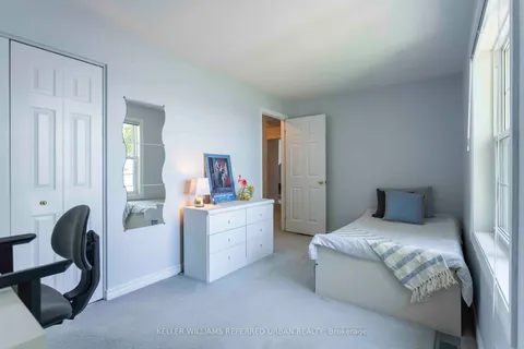 259 Pleasant Blvd, Georgina, ON L4P 2S7