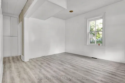 378 Main St, Brock, ON L0K 1A0