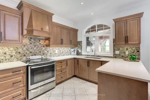 149 Amy Wood Rd, Vaughan, ON L4H 2Y9