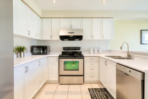 40 Bassett Ave, Richmond Hill, ON L4B 4J9