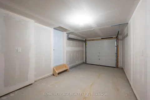 5 Schmidt Lane, Markham, ON L6C 1N6