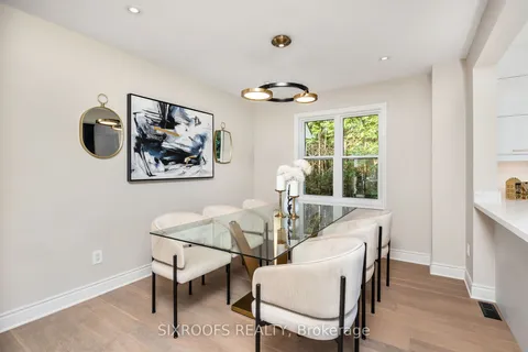 143 Glenway Circ, Newmarket, ON L3Y 7S3